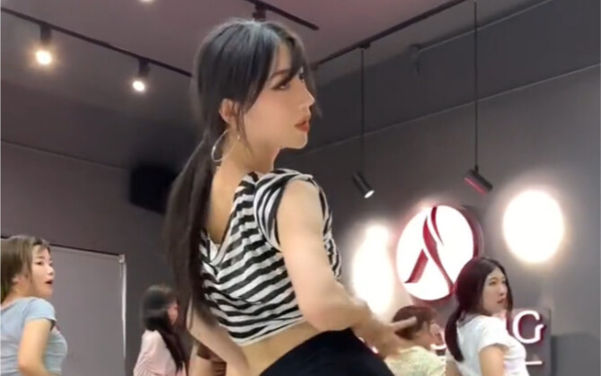 In short, time stretches on endlessly, yet it's worth waiting for.