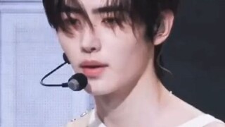 look Jay Reaction 🤣