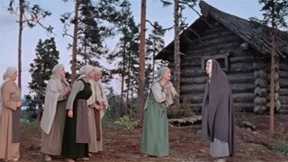 以前地主是怎么坑穷人的，最终地主害人害己，最后连下跪的机会也没有