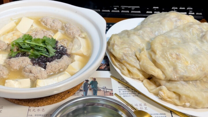 本见万物波澜不惊，唯遇菜卷芳心大乱