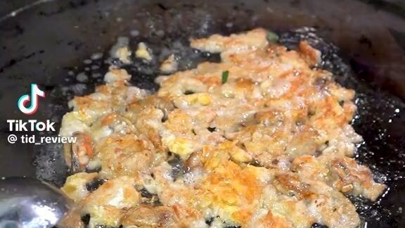 หอยทอดภูเขาไฟ เจริญนคร