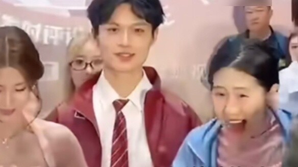 Interacted with Wang Yiren + danced Yao's KNOW ABOUT ME in the same frame. From pd48 to now, the exp