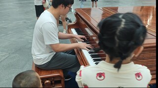 เมื่อคุณเล่นพูลฤดูร้อนที่พิพิธภัณฑ์ศิลปะกว่างโจว