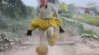 无装扮，露脸烫脚舞！