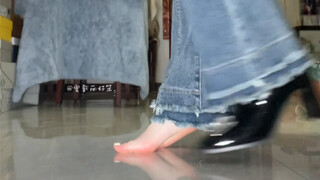 Elegant and warm rhinestone ankle boots are here!