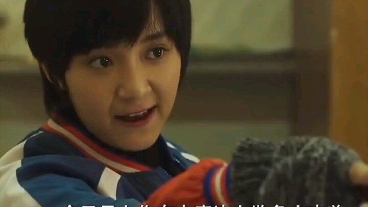 Everyone’s青春 holds a person they love but can’t let go of.