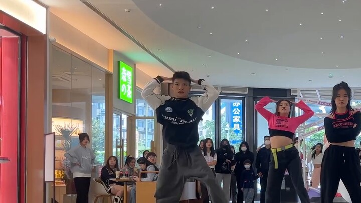 Gidle mendarat di Shenzhen? Semua anggotanya adalah mahasiswa dan mengisi "Tas Saya".