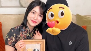 This is an interactive video I took with Feng Ge. She is so cooperative 🥰 This is what Feng Ge looks