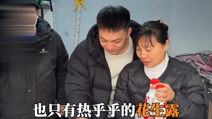 Nhắc đến Cáp Nhĩ Tân chỉ muốn nói rằng, trong mắt anh em ruột thịt, nếu không có chú khỉ bánh quy tu