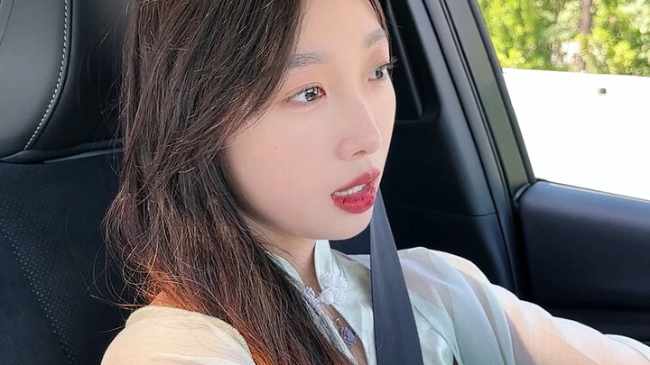 Di sudut paling terpencil mana sih bisa nemu guru olahraga sehebat ini?