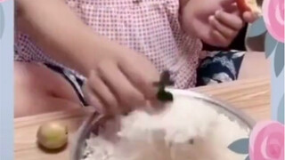 这食人花真可怕，还会咬人！