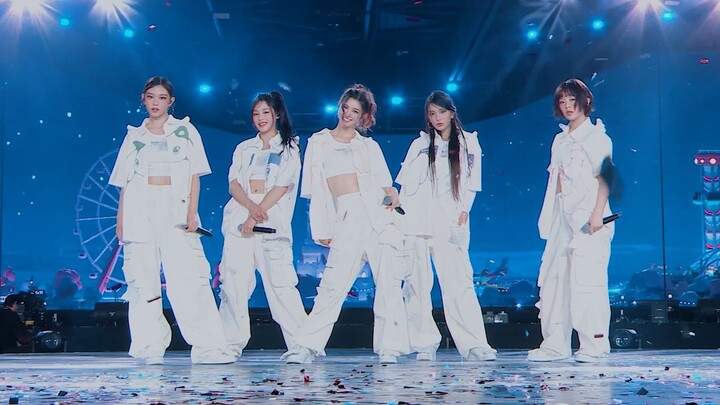 【4K 60fps】NewJeans – Bubble Gum + Supernatural + How Sweet (Live Version) (241227)