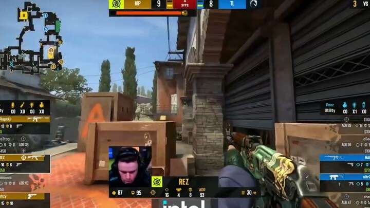 UI cái hình gì đây #highlightcsgo