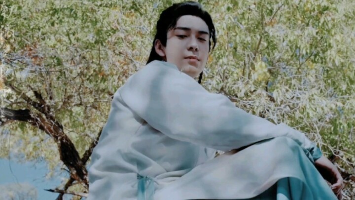 ให้ฉันได้ร้องเพลงเพื่อจมน้ำ และแสดงให้คุณเห็นความเปลี่ยนแปลงในดวงตาของหลี่เฉิงหยิน