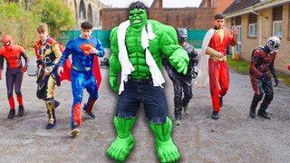 Hulk SMASH! Superhero Squid Game