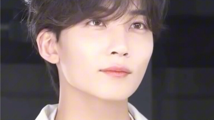 【Yoon Jeonghan】Chiếc gương này lau đến tận tâm tôi rồi