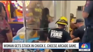 Woman gets stuck in Chuck E. Cheese arcade game in Burbank