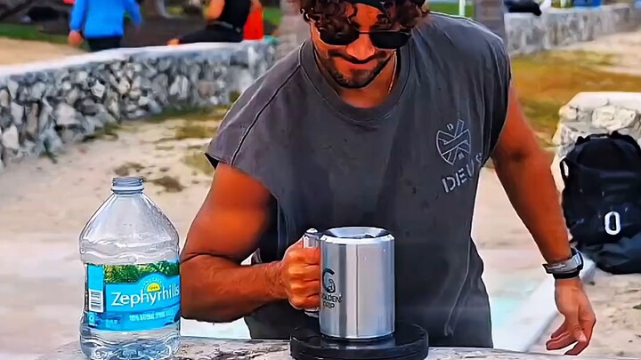 other thor mug vs #viral