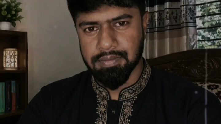 নামাজের জন্য যদি দুনিয়া ছাড়তে হয় তবে ছেড়ে দাও দুনিয়ার জন্য নামাজ ছেড়ো না