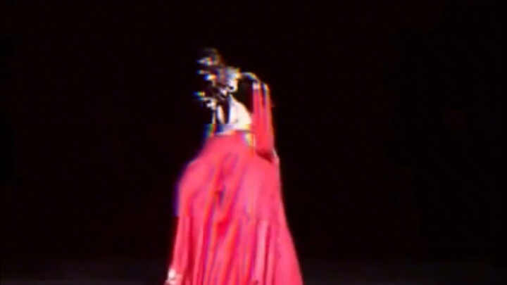 我一脚能给那碗踩碎