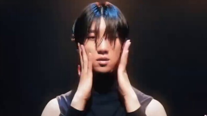 ราชาแห่งการเต้นสมัยใหม่? พัคจีมิน หรือ ซอมยองโฮ?