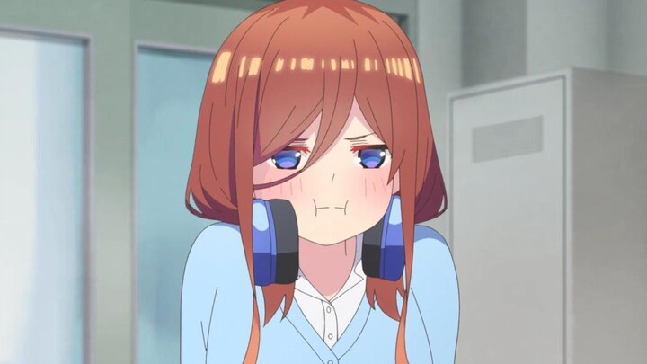 ภาพยนตร์ Quintessential Quintuplets - Mikus Pouts