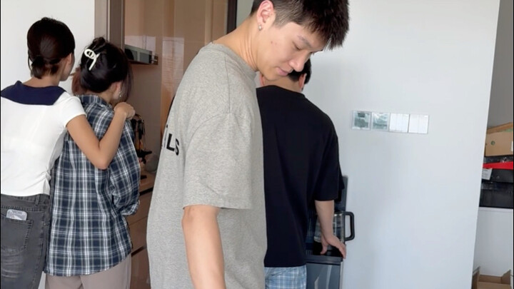 Ai mà hiểu được… ở gần bạn thân thì cảm giác thế nào chứ!