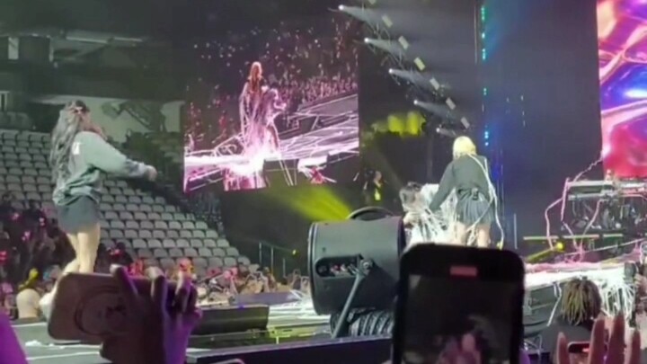 เจนนี่ตลกเกินไปแล้วว่ะ