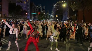 So cool! The annual 2025 New York Halloween Parade's Thriller performance is here!