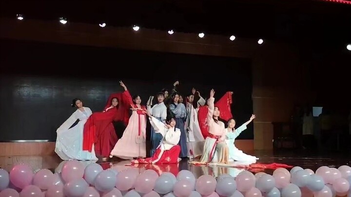 【Hội Hán Vận – Đại học Sư phạm Hồ Nam】Phiên bản trực tiếp đêm diễn múa Hán “Thập Nhị Phong Hoa Giám”
