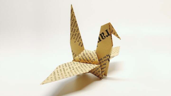[Origami Tutorial] - Thousand Paper Cranes, do you know how to make them? This is a symbol of luck.