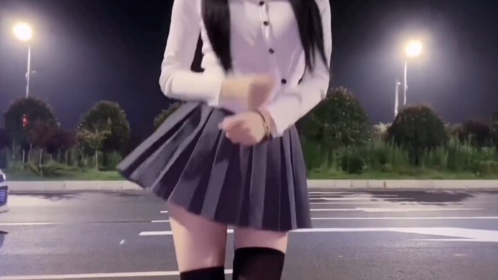 速看！新舞蹈，别流口水喔
