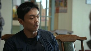 "Memamerkan pedangmu di depan Guan Gong!"