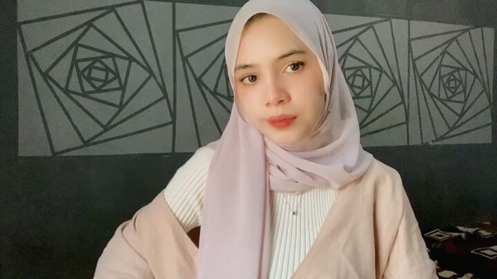 Hi BStation! Aku aya asal kota lampung, bakalan live di BStation setiap hari pukul jam 1 siang🫶🏻