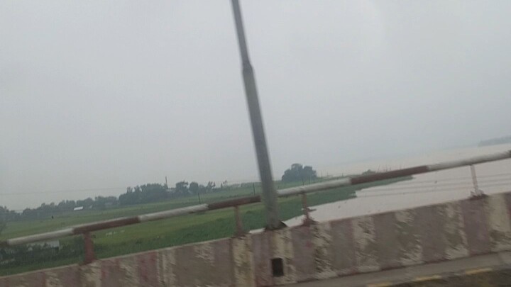 বাংলাদেশের বগুড়ার একটি রাস্তার দৃশ্য