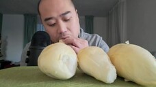 ASMR DURIAN (EATING SOUNDS) | Bubble Whispers