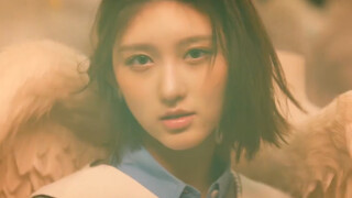 الغوص العميق في بحر الحب، هذه الـ125 ثانية للاستمتاع بغوصة الحب تحت الماء