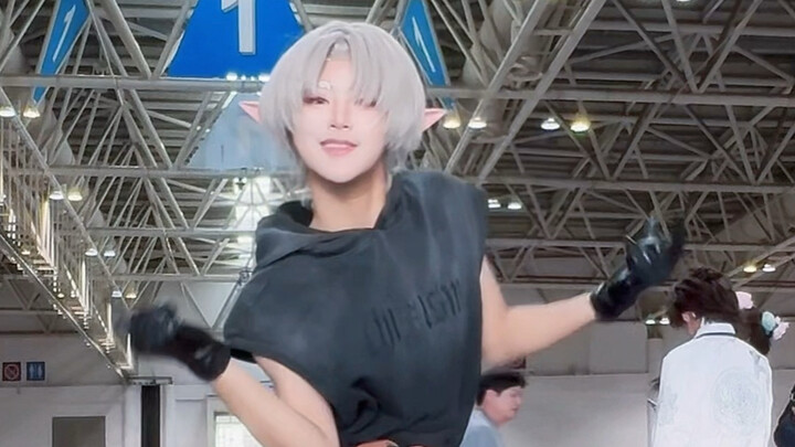 Seperti Semua Terbalik