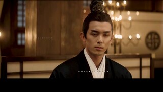 "Nhưng hãy thức dậy và quan sát từ bên lề"