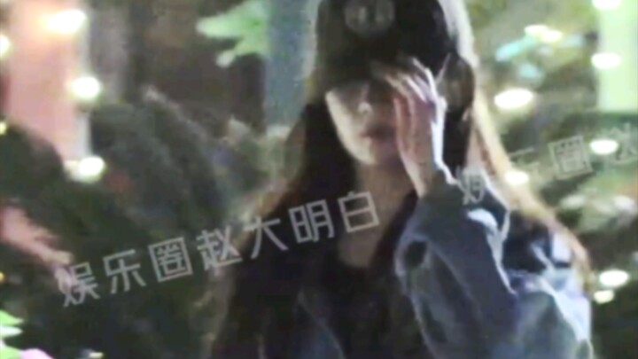 Lưu Diệc Phi thật ngầu, đẹp trai đến mức tôi run chân luôn rồi