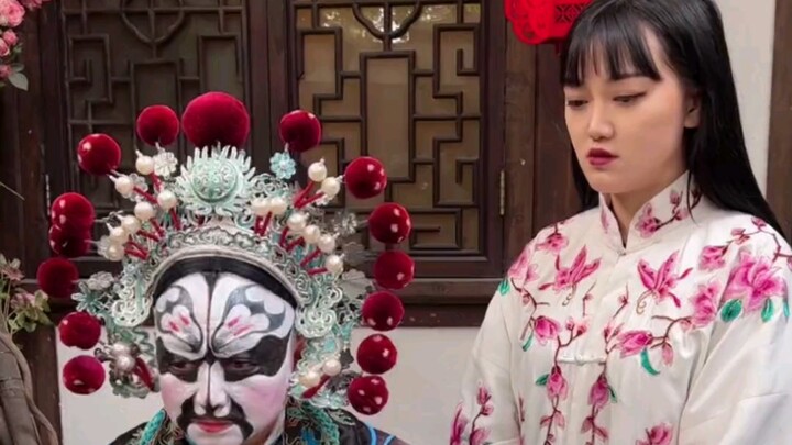 Mọi người hồi nhỏ thường bị bắt về lúc mấy giờ vậy, mình thì thường là ngay khi ván đầu vừa bắt đầu
