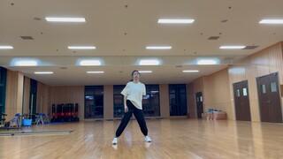 What would happen if an ordinary female college student seriously danced savage for two hours? The l