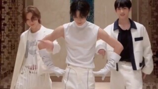 Video nhảy "PSYCHO" của Wen Junhui x WayV đã được phát hành!