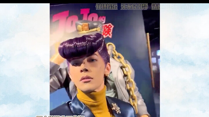 Các màn cosplay giữa sao cũng có sự chênh lệch, một lần nữa Hân Ni Khắc Tư lại khiến mọi người ngẩn 