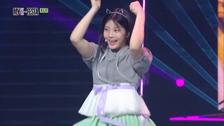 ILLIT Do the Dance Performance