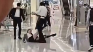 王楚然滑倒，评论区太恶毒了哈哈哈哈哈