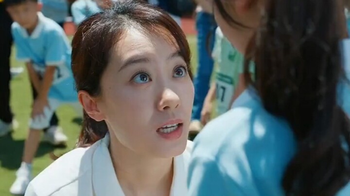 Mungkin hanya beberapa detik singkat ini yang akan jadi penyesalan abadi bagi seorang ibu.