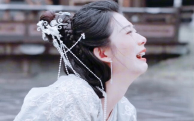 She said, promising him without closing her eyes. Therefore, he kept his eyes open until he died.