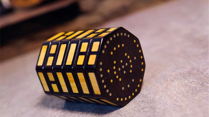 Khối Rubik có thể xoay 64 lần, trên Hà Đồ, dưới Lạc Thư