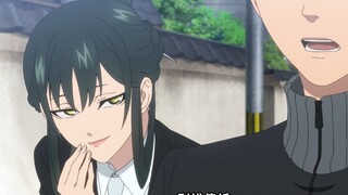 “你躲什么？姐姐我又不会吃了你！